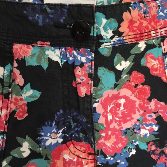 Flowers Print Mid-Rise Shorts 100% Cotton / 9(US) - Picture 4 of 9